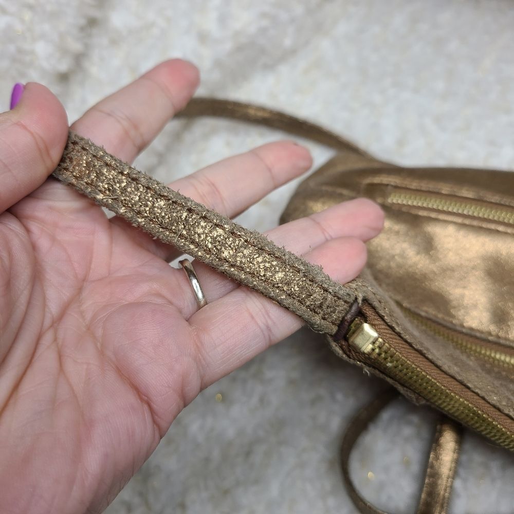 Hobo International Metalic Gold Crossbody Purse - Picture 5 of 7